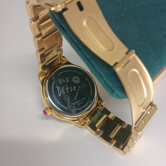 Betsy Johnson Gold Pineapple with glitter bezel watch. - Picture 2 of 4